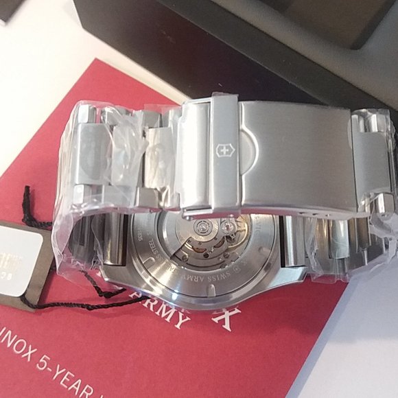 Victorinox Men's I.N.O.X. 43mm Stainless Steel Swiss Army Wristwatch 241835 - Picture 4 of 12